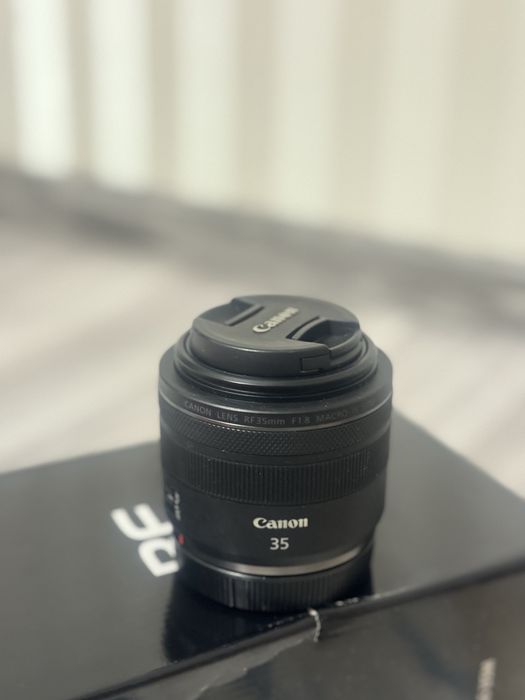 Обьектив Canon RF 35mm f1.8
