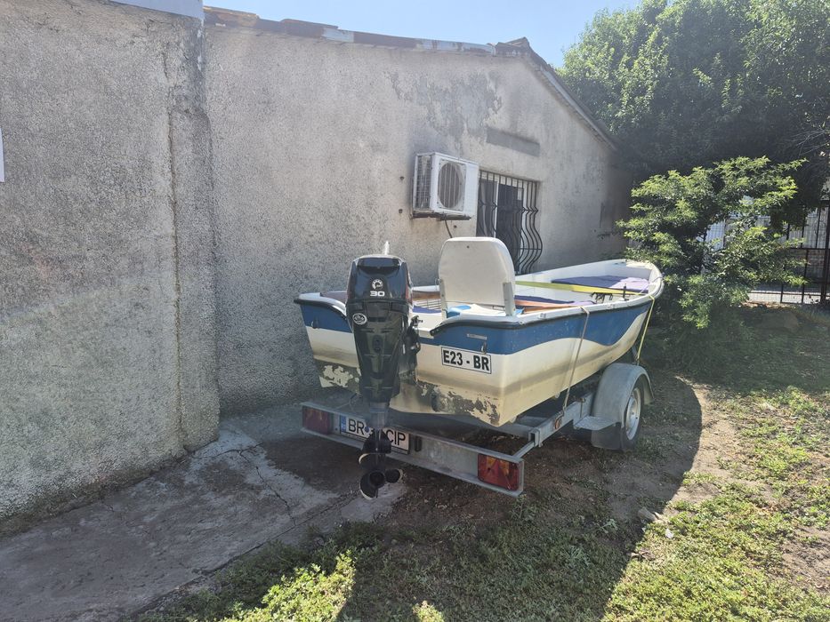 Vand barca black sea fishing 510 cu motor e-tec 30cp si peridoc