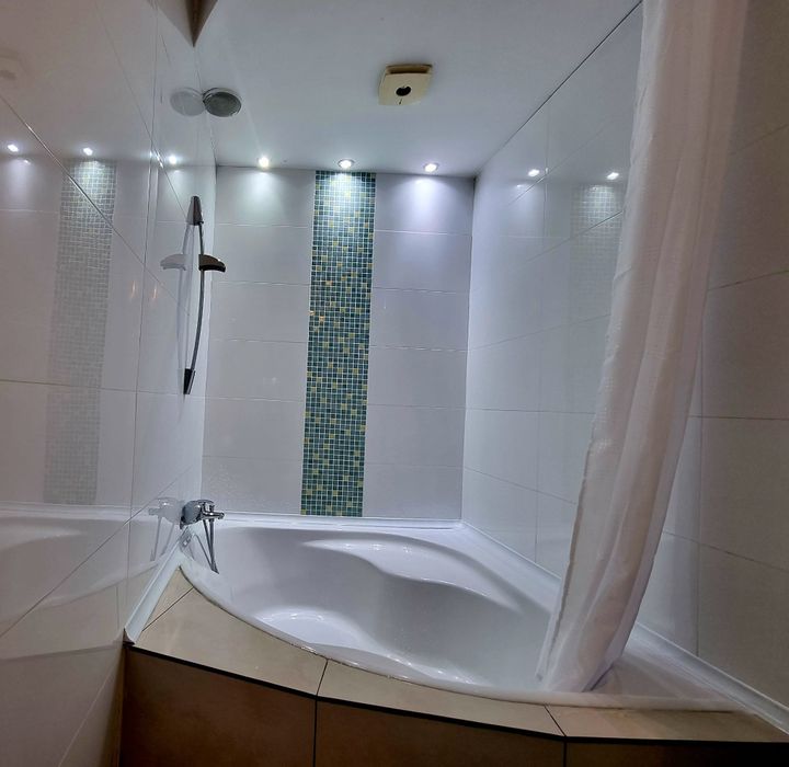 Regim Hotelier : Unirii , Decebal , Nerva Traian , Cantemir , Goga