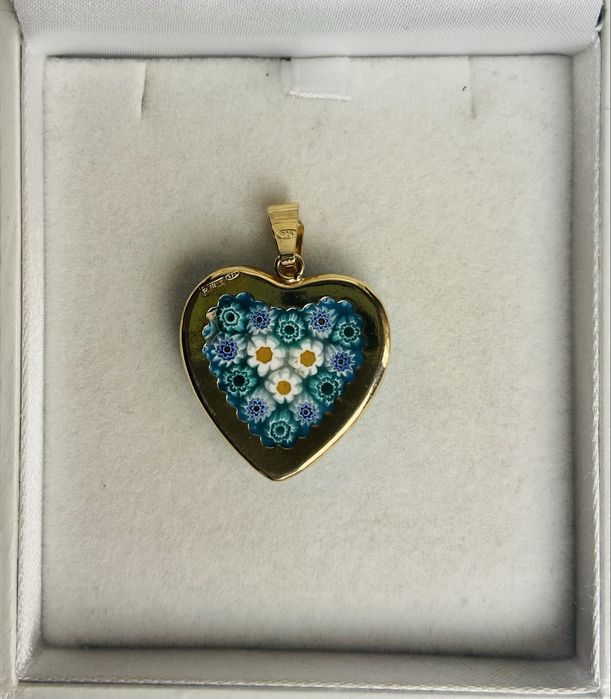 Pandantiv-inima Millefiori din argint aurit cu sticla de Murano