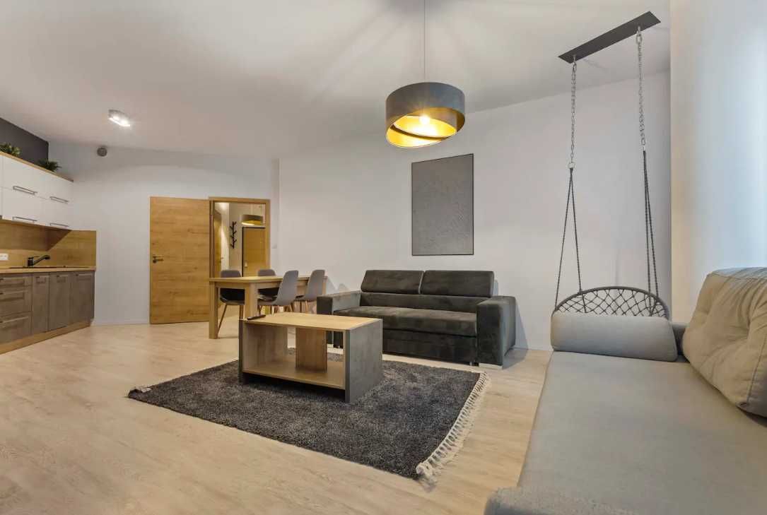 Дава се под наем Тристаен апартамент в Пловдив, Южен - 92 кв.м за 265 € - Снимка #1