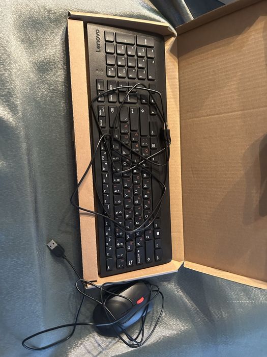 Клавиатура и мышь Lenovo