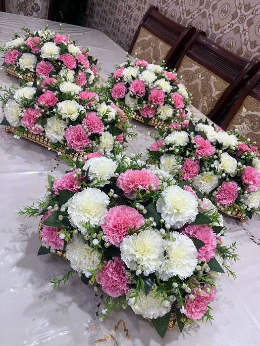 Продаётся искусственные цветы.  Стол учун гуллар сотилади