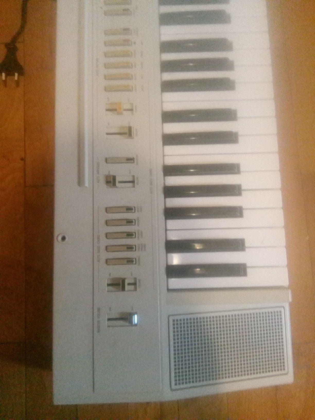 Yamaha pss 20,     4 octave, made in japan