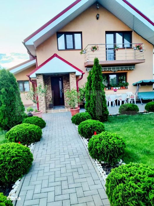 Casa P+M, 132 mp, Malu Mare, zona Bisericii