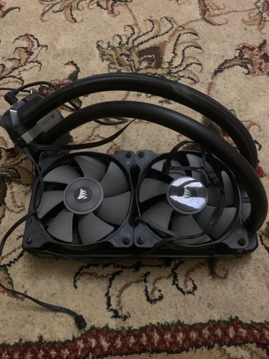 Corsair H100 V2 vodinoy sotiladi