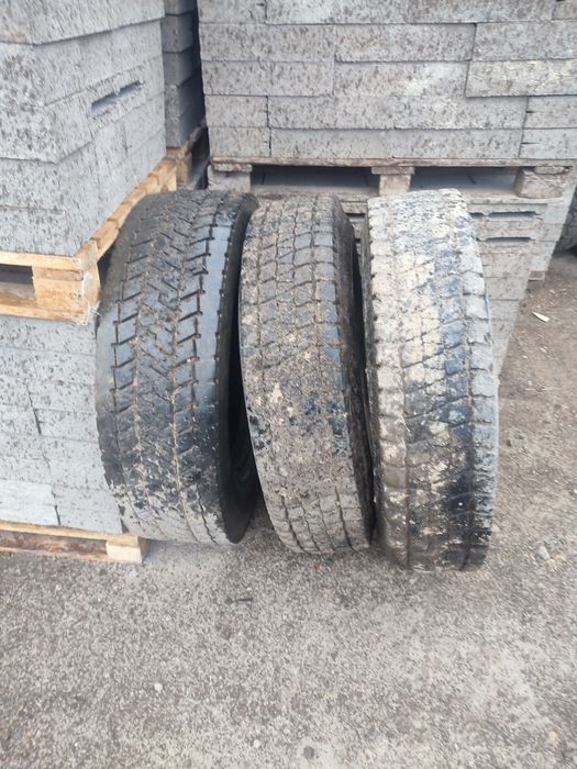 Шины на грузовой авто по 15000