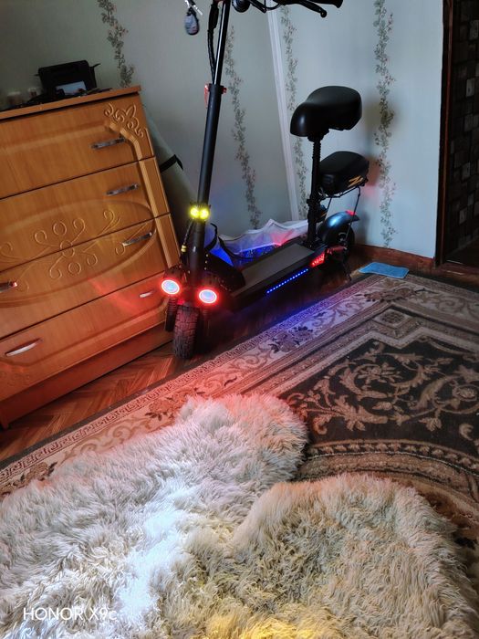 Продам электросамокат