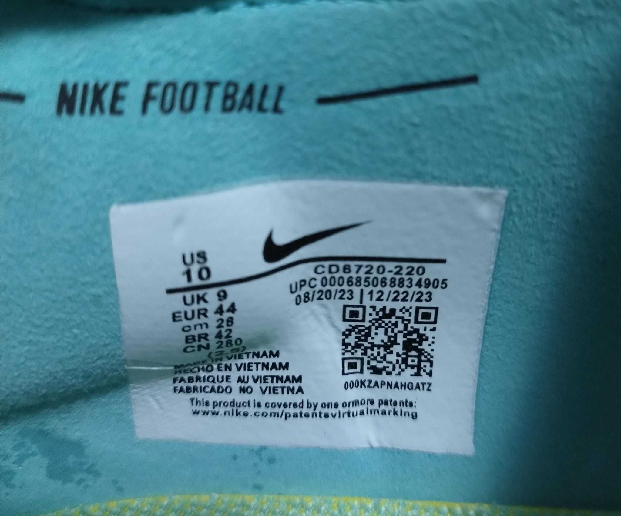 Ghete fotbal Nike Phantom Luna Elitee