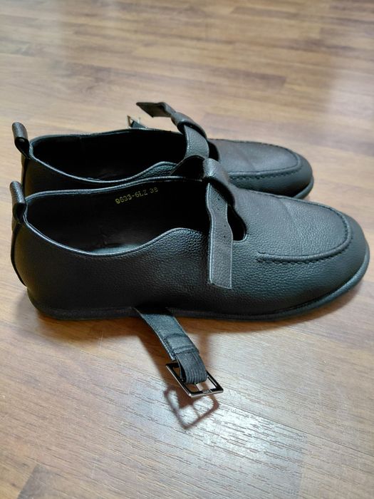 Продаются женские туфли