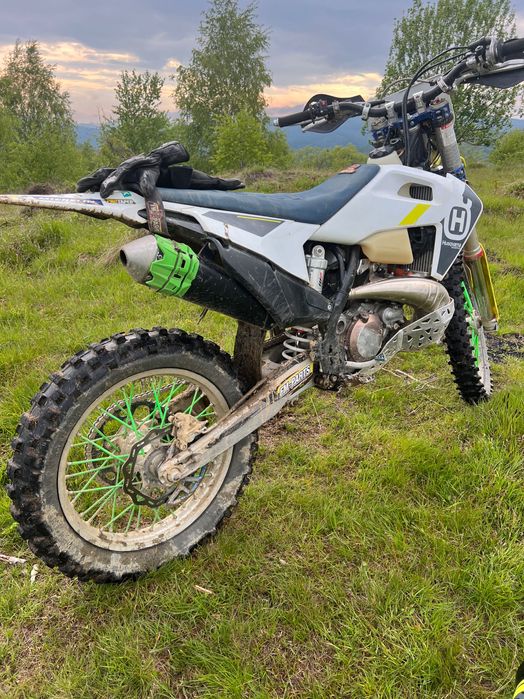 Vând Husqvarna Enduro