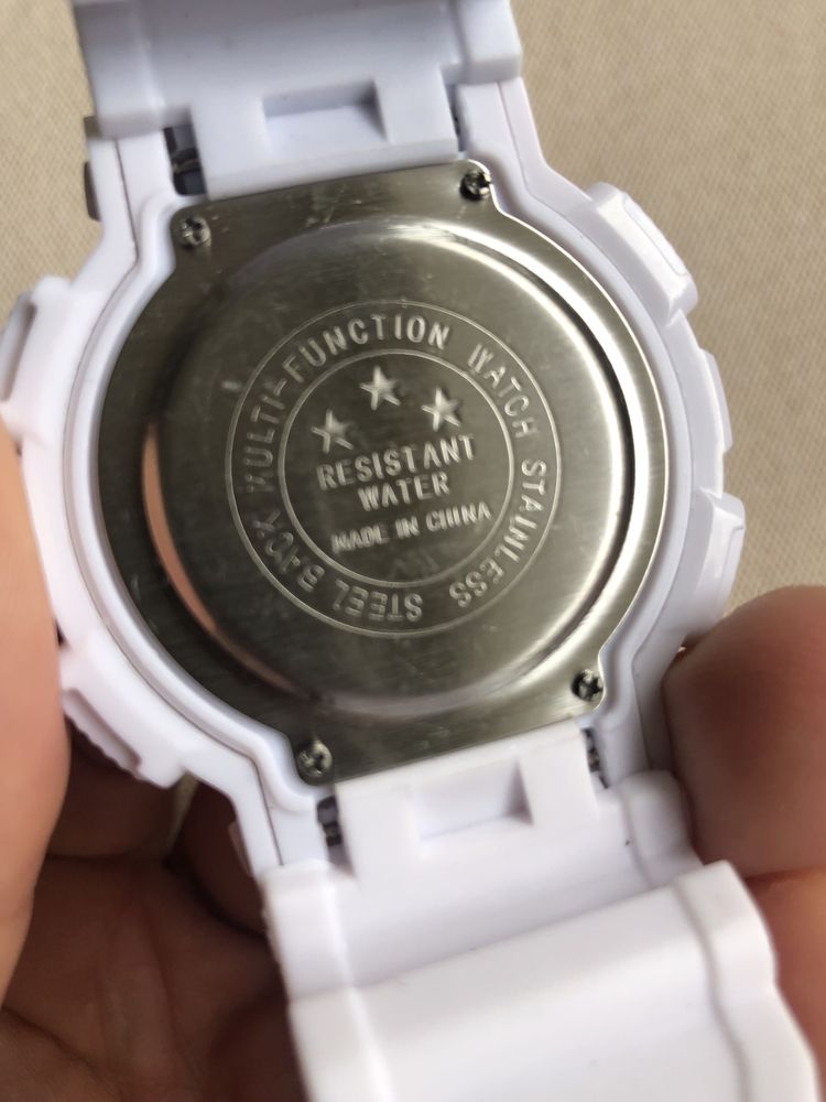 Водно устойчив спортен часовник R-Shock унисекс
