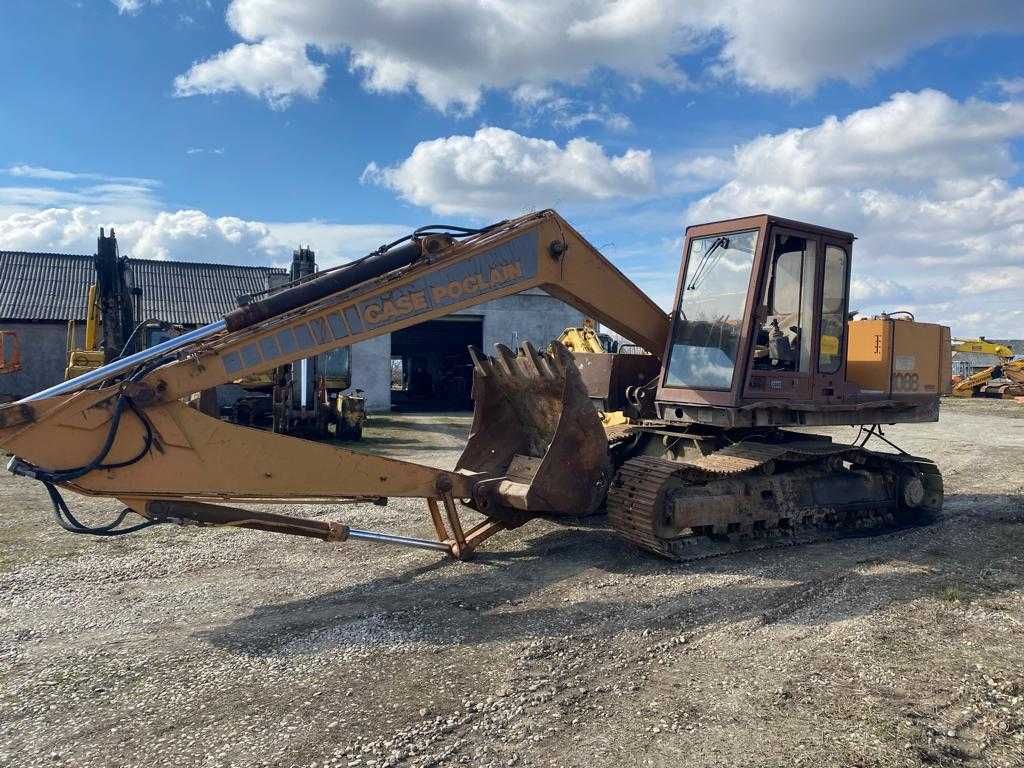 Dezmembrez excavator pe senile Case Poclain 1088