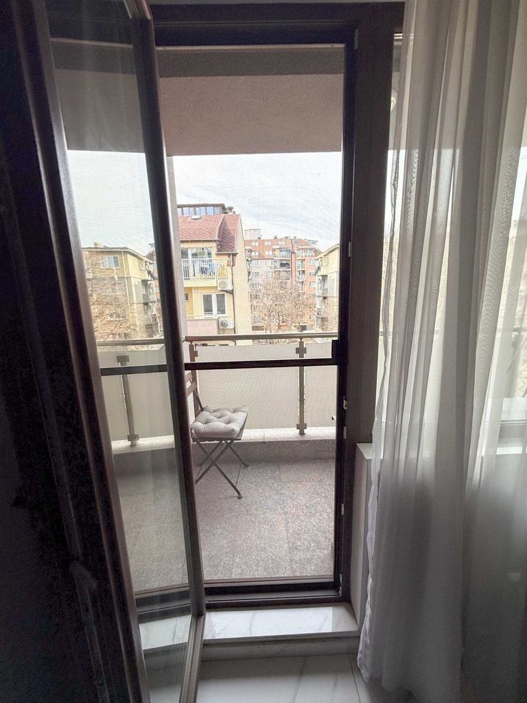 Дава се под наем Двустаен апартамент в София, Зона Б-19 - 78 кв.м за 561 € - Снимка #8