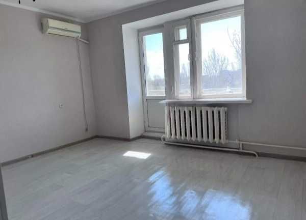 Продается 1 ком квартира район Революция