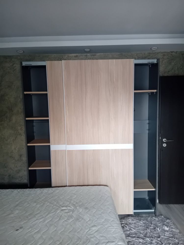 Гардероб с плъзгащи врати – 180x44x220 см, разглобен