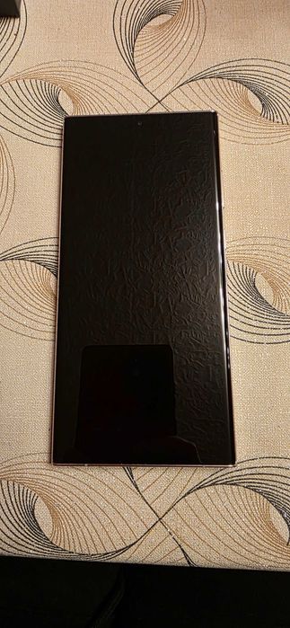 Продавам Samsung s23 Ultra
