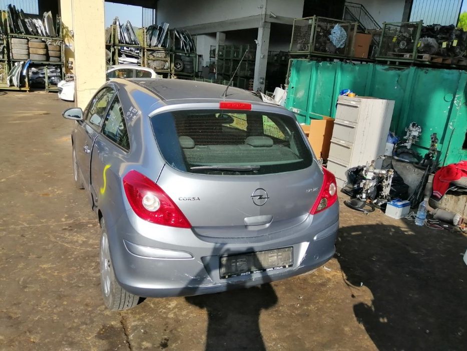 Opel Corsa D /Опел Корса Д 1.3 cdti 2010г продава се на части