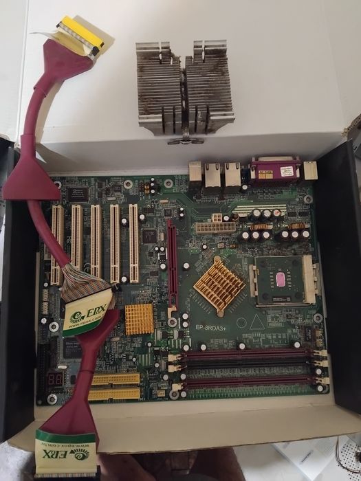 8RDA3+ дъно за настолен