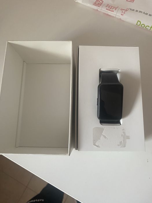 Vând ceasuri de mână