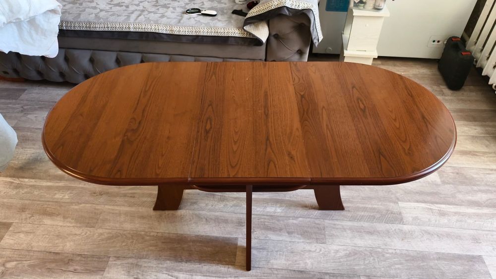 Продам стол в хорошем состоянии