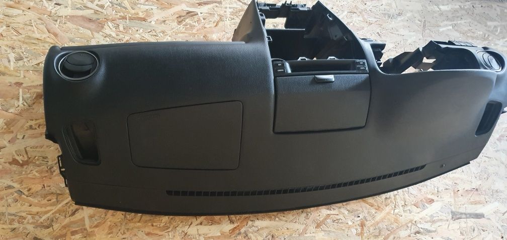 Planșă bord Mazda 6 originală cu airbag pasager + volan 2002-2008