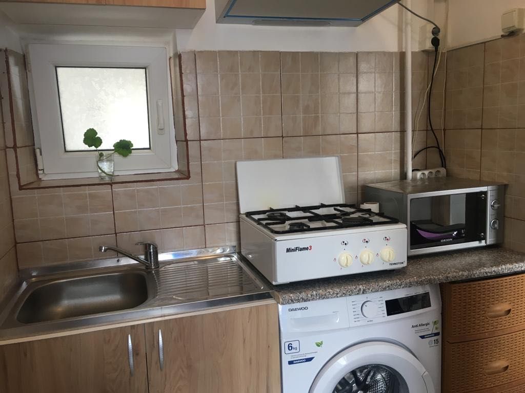 Apartament 2 camere de închiriat