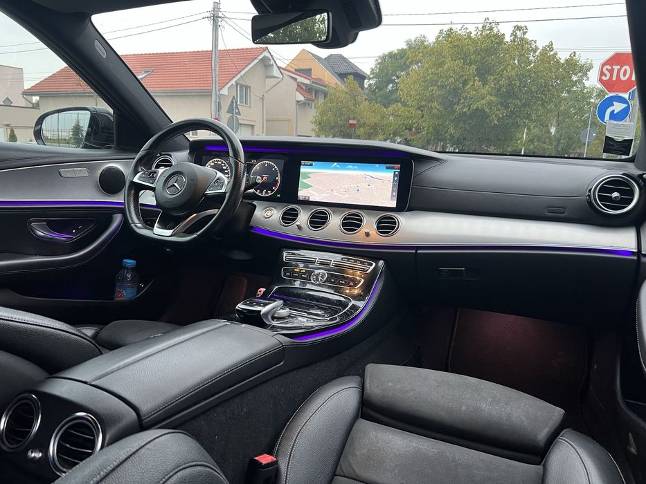 Mercedes E220 194 CP Pachet AMG Tableta Head up display