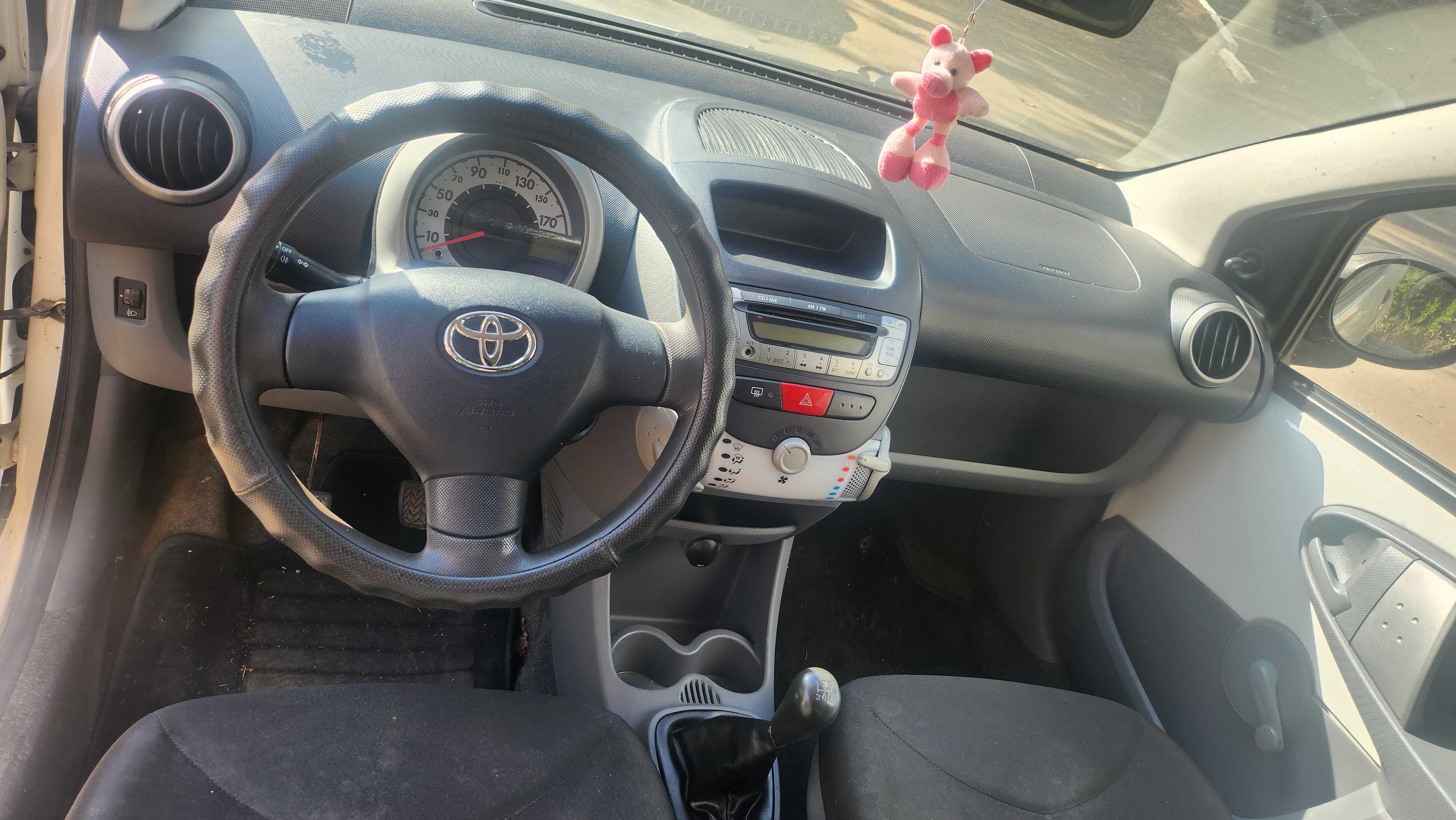 Toyota Aygo 2010г.