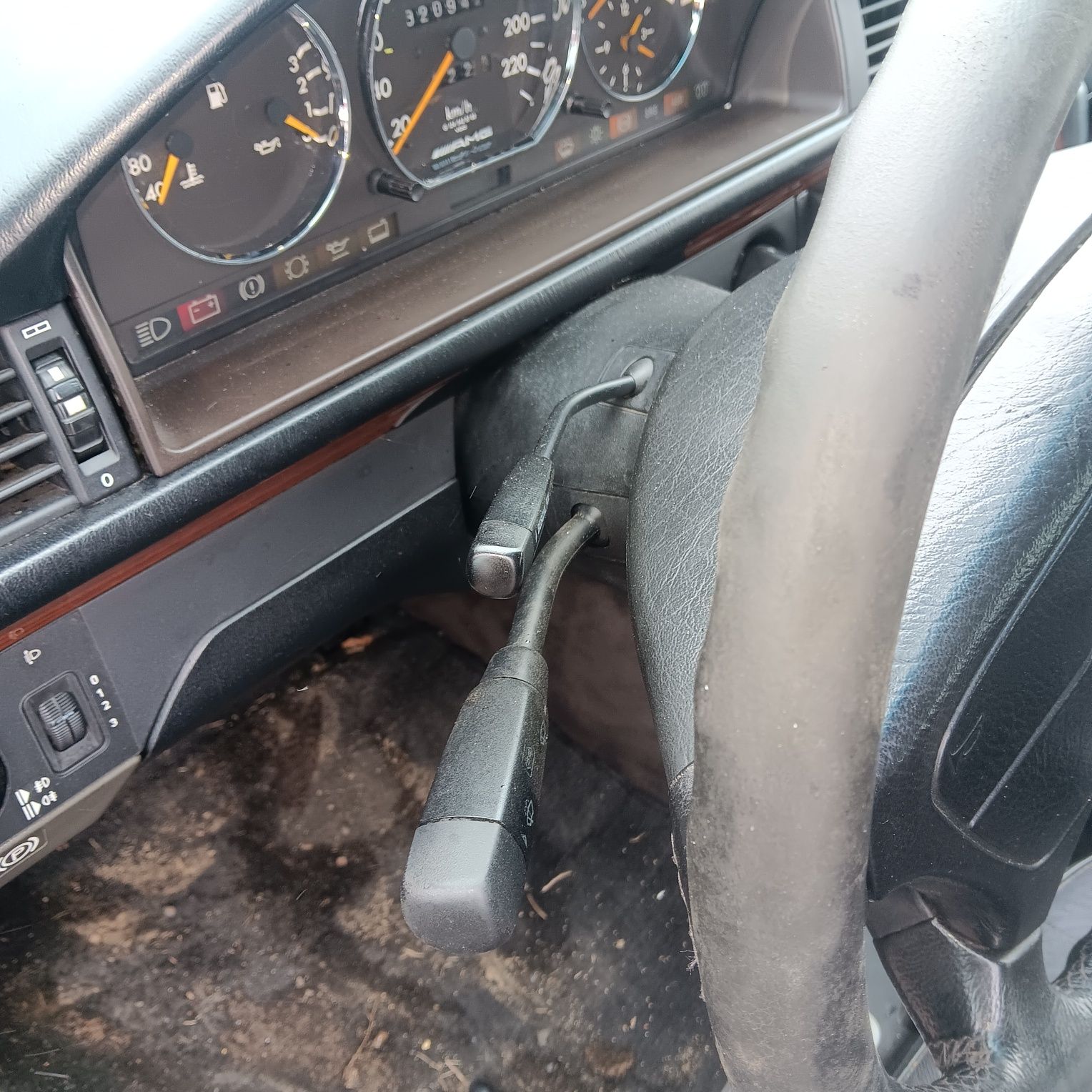 Mercedes W124 300 TD на части!