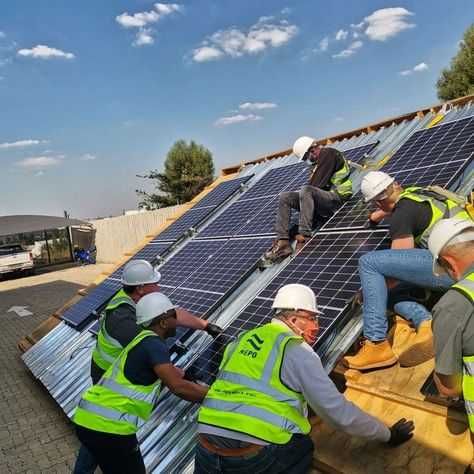 Солнечные панели / Quyosh panellari