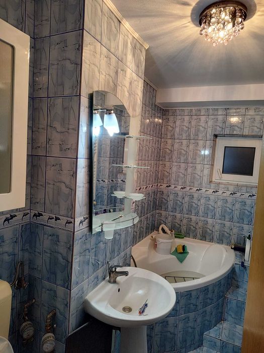 Ideal Cuplu/Studenti: Apartament Modern 3 Camere, Aproape Metrou,2 bai