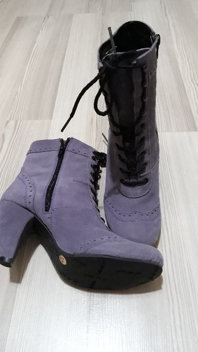 Ghetuțe noi număr 37