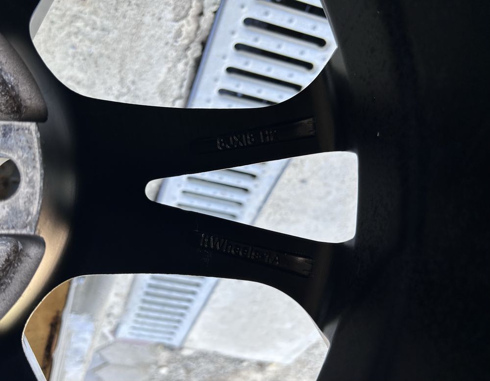 18 джанти 5х114.3 със зимни гуми 235/60/18 Hankook Hyundai, Kia,Toyota