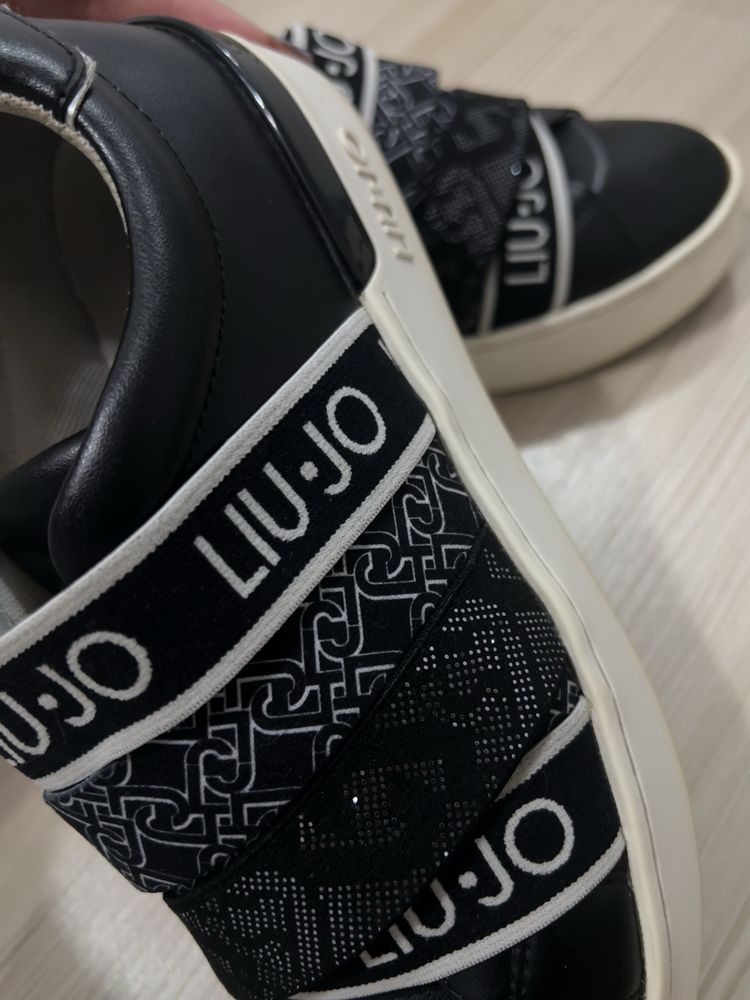 Оригинални обувки “Liu Jo”