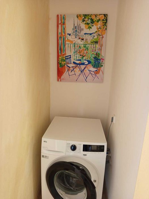 Продава четиристаен апартамент в района на Пазара, гр. Казанлък