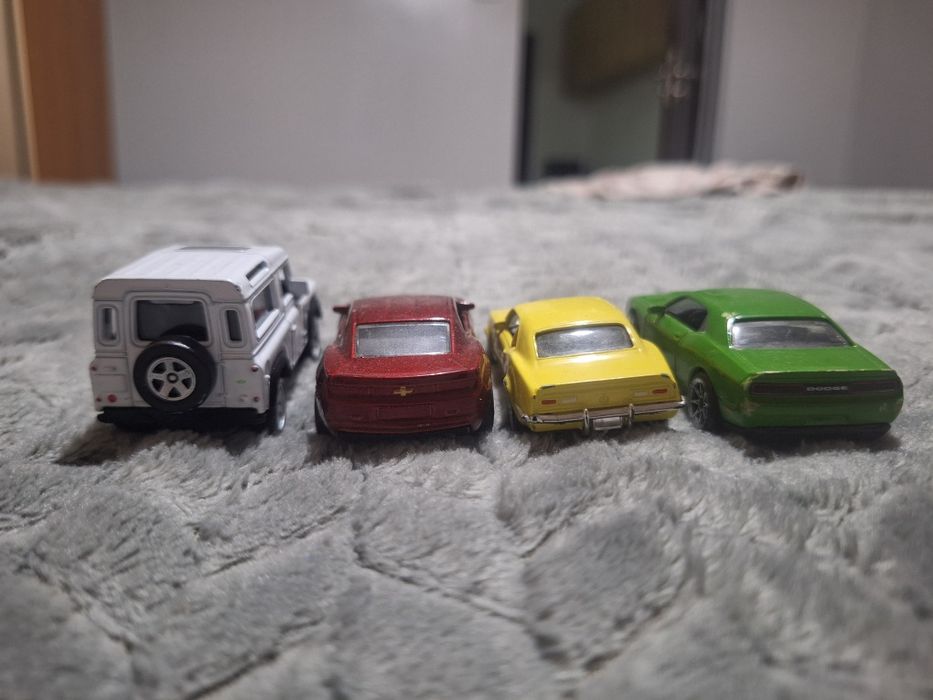 Machete auto din metal