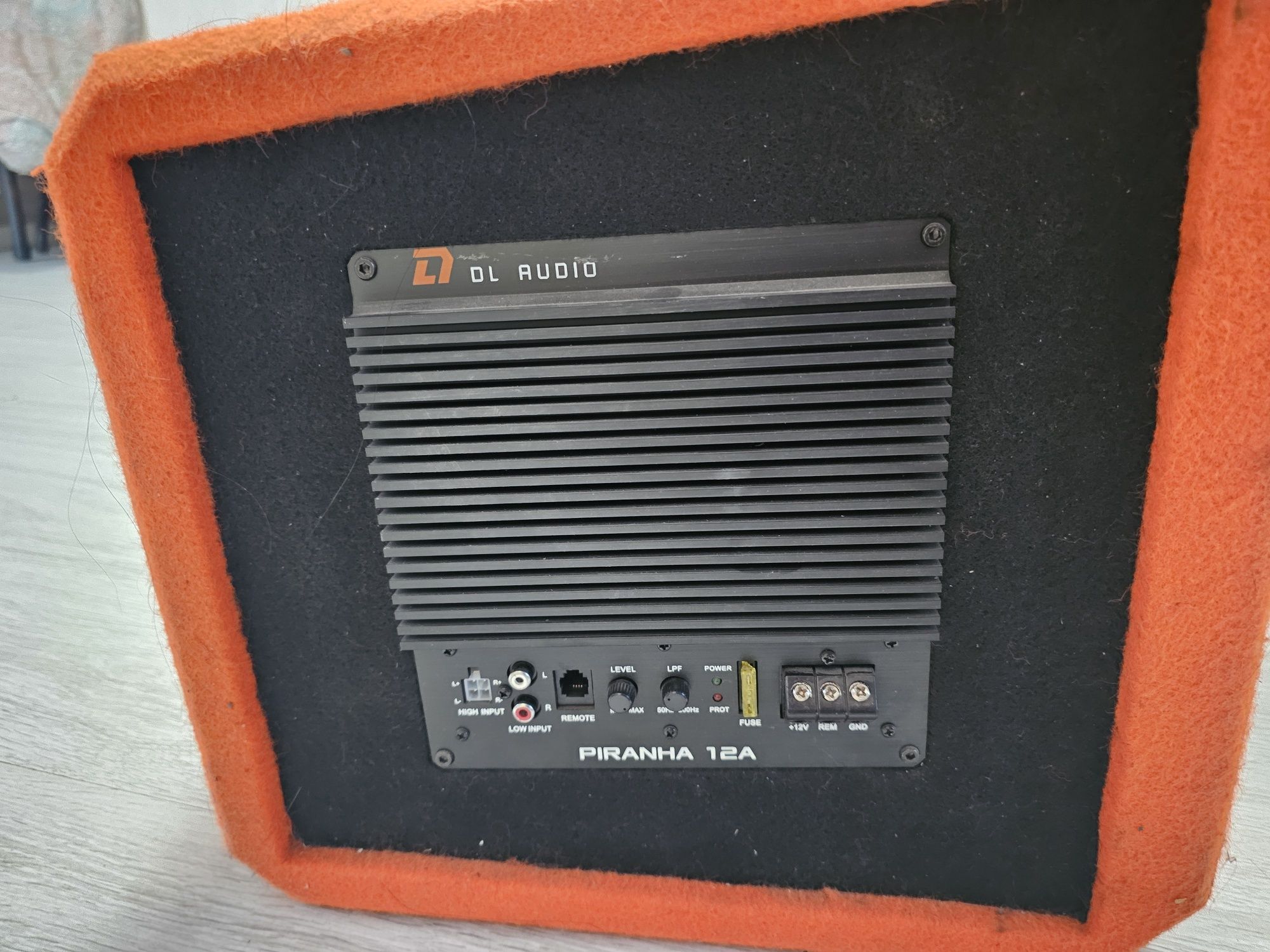 Продам Сабвуфер DL Audio Piranha 12A Orange