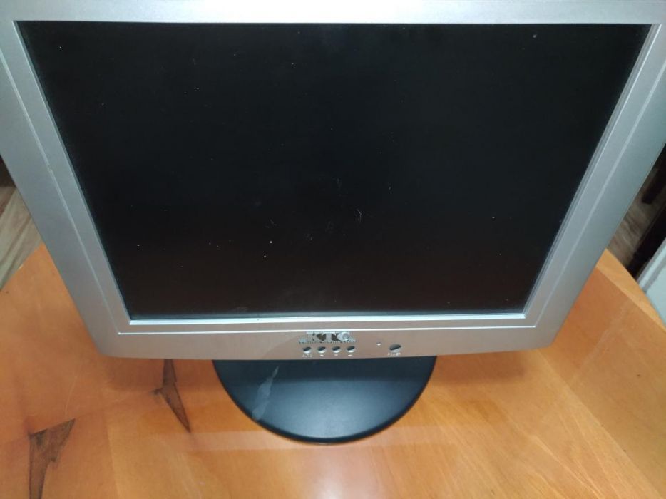 Monitor lcd KTC 15 inch