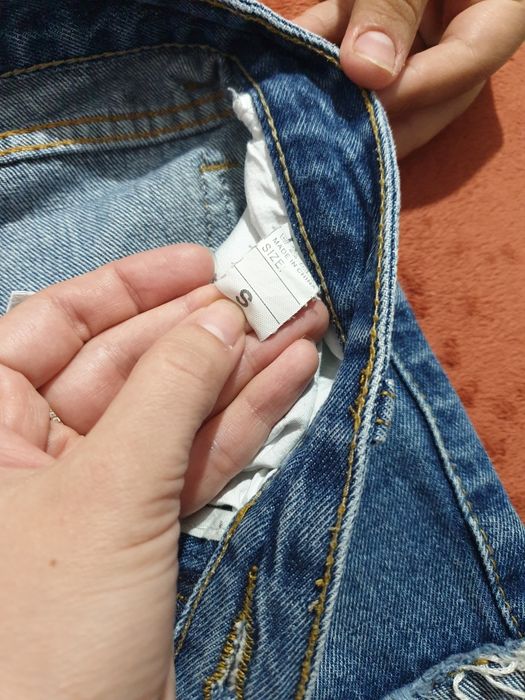 Pantaloni scurți de blugi
