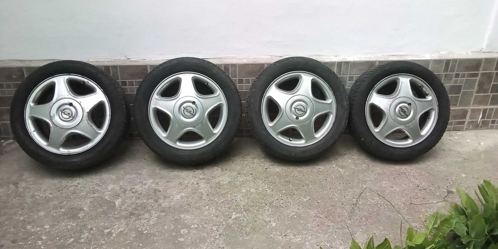 Set 4 jante aluminiu Opel pe 15