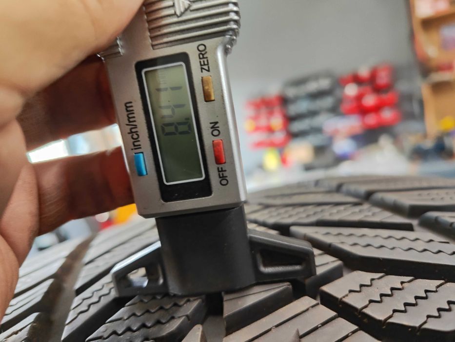 2бр.зимни гуми 295/30/21 Hankook