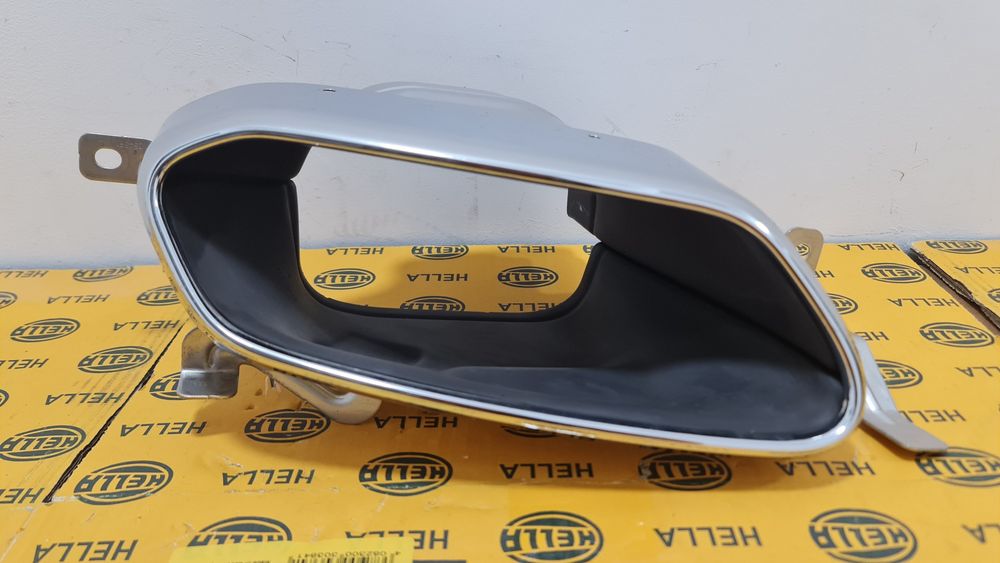 Tips ornament toba evacuare eșapament dreapta Volvo xc60