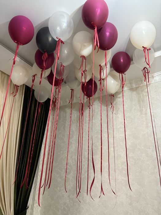 Шарики геловые бордовые и белые