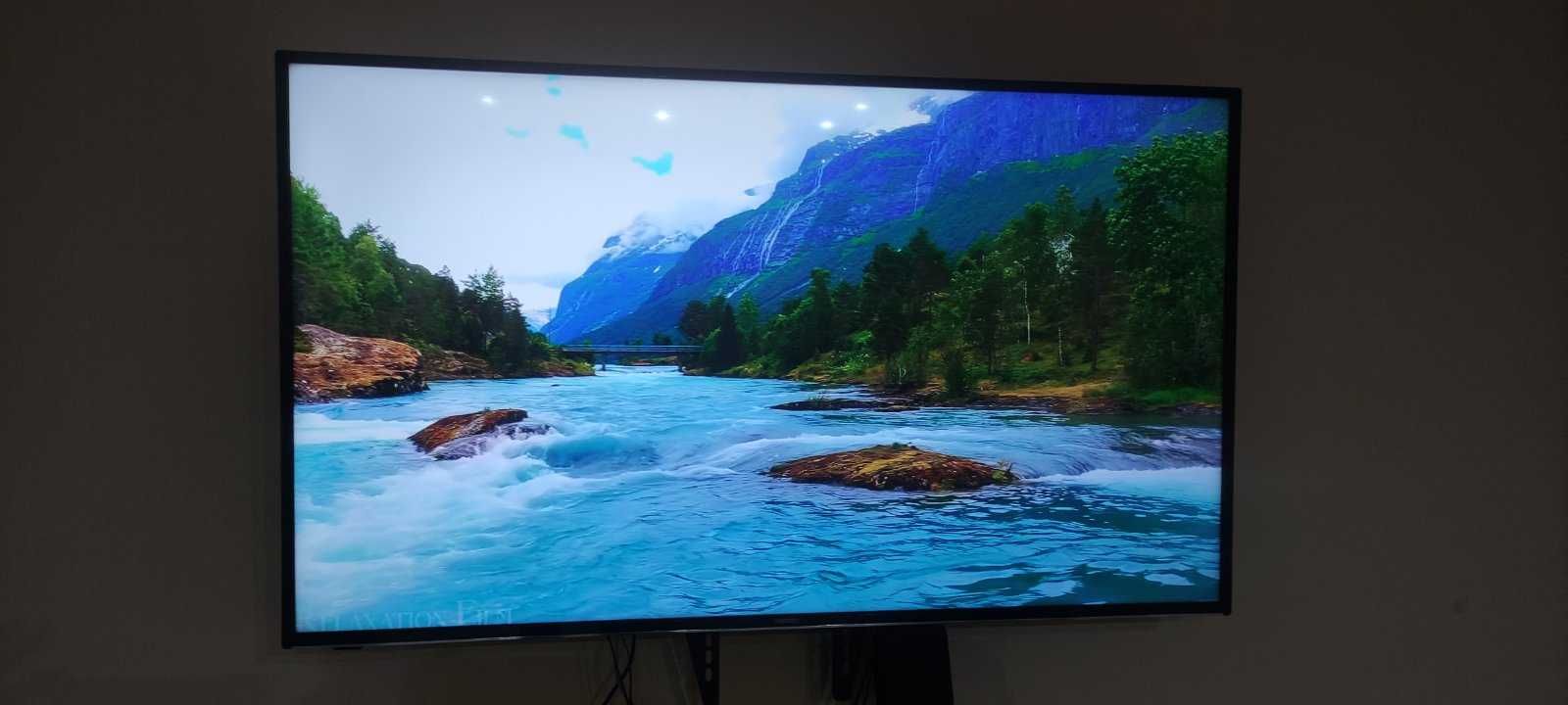 Голям Телевизор 58" 146 см Smart Android 4K Ultra HD LED + стойка