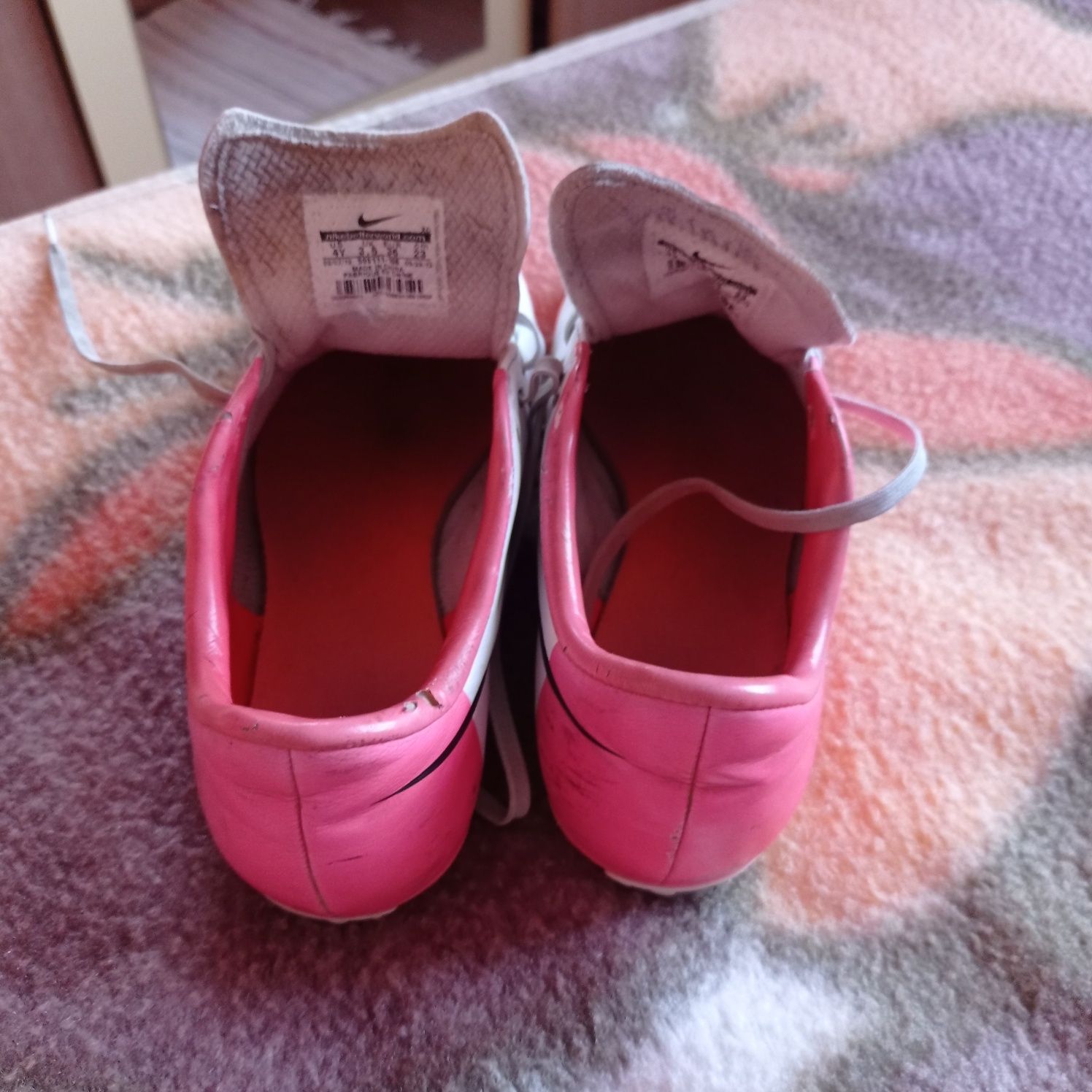 Бутонки "Nike" , "Adidas"и маратонки "Adidas"