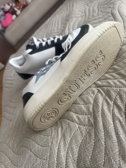 Кецове Guess.