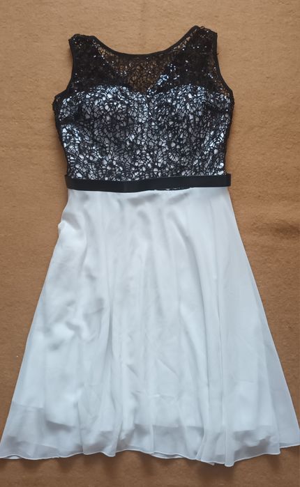 Rochiță elegantă