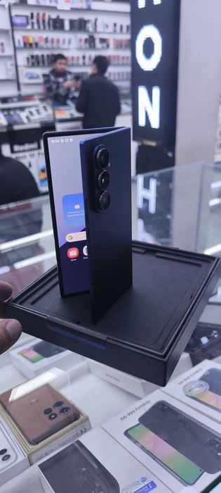 samsung Z Fold 7 12/256 qora