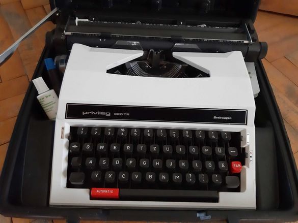 Механична пишешта машина